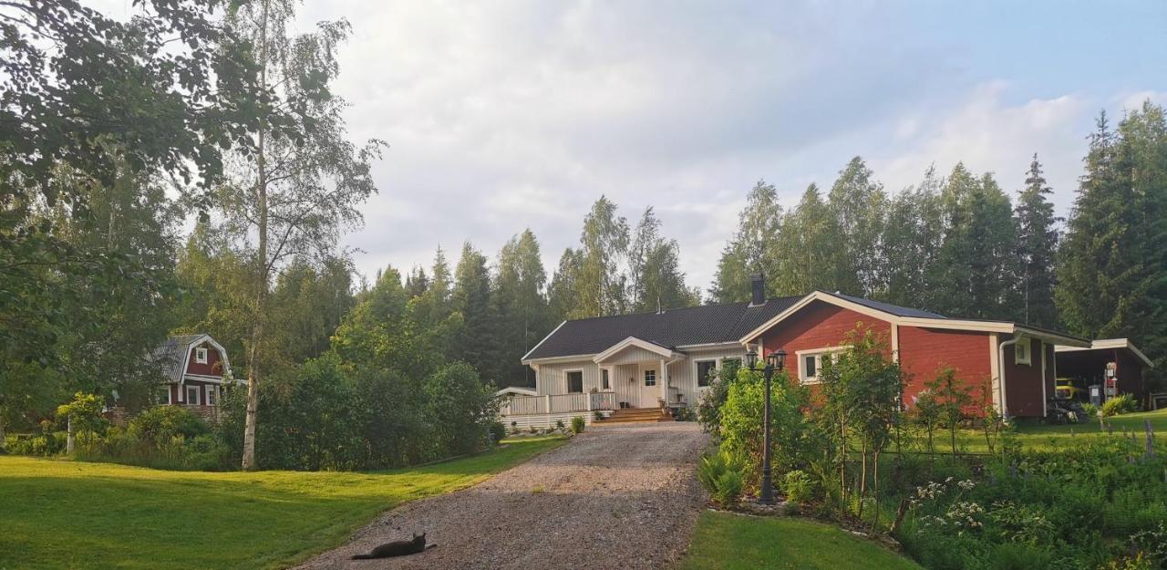 Hyttingsfabodstugor Borlänge Esterno foto