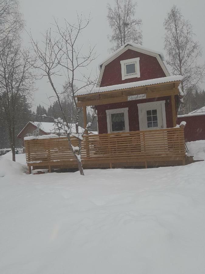 Hyttingsfabodstugor Borlänge Esterno foto